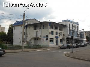 [P01] Orșova - Complex Central Orșova. Intrarea prin scara exterioară.  » foto by iulianic
 - 
<span class="allrVoted glyphicon glyphicon-heart hidden" id="av1092660"></span>
<a class="m-l-10 hidden" id="sv1092660" onclick="voting_Foto_DelVot(,1092660,25479)" role="button">șterge vot <span class="glyphicon glyphicon-remove"></span></a>
<a id="v91092660" class=" c-red"  onclick="voting_Foto_SetVot(1092660)" role="button"><span class="glyphicon glyphicon-heart-empty"></span> <b>LIKE</b> = Votează poza</a> <img class="hidden"  id="f1092660W9" src="/imagini/loader.gif" border="0" /><span class="AjErrMes hidden" id="e1092660ErM"></span>