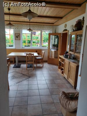 [P07] Gastezimmer Ilse Brauneis, din Mautern an der Donau, Austriasufrageria si sala de mese » foto by Dana2008
 - 
<span class="allrVoted glyphicon glyphicon-heart hidden" id="av1093876"></span>
<a class="m-l-10 hidden" id="sv1093876" onclick="voting_Foto_DelVot(,1093876,25498)" role="button">șterge vot <span class="glyphicon glyphicon-remove"></span></a>
<a id="v91093876" class=" c-red"  onclick="voting_Foto_SetVot(1093876)" role="button"><span class="glyphicon glyphicon-heart-empty"></span> <b>LIKE</b> = Votează poza</a> <img class="hidden"  id="f1093876W9" src="/imagini/loader.gif" border="0" /><span class="AjErrMes hidden" id="e1093876ErM"></span>