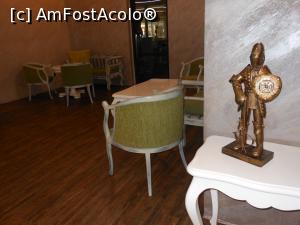 [P06] Plovdiv - Hotel Leipzig. Un lobby confortabil, elegant și frumos decorat.  » foto by iulianic
 - 
<span class="allrVoted glyphicon glyphicon-heart hidden" id="av1095553"></span>
<a class="m-l-10 hidden" id="sv1095553" onclick="voting_Foto_DelVot(,1095553,25531)" role="button">șterge vot <span class="glyphicon glyphicon-remove"></span></a>
<a id="v91095553" class=" c-red"  onclick="voting_Foto_SetVot(1095553)" role="button"><span class="glyphicon glyphicon-heart-empty"></span> <b>LIKE</b> = Votează poza</a> <img class="hidden"  id="f1095553W9" src="/imagini/loader.gif" border="0" /><span class="AjErrMes hidden" id="e1095553ErM"></span>