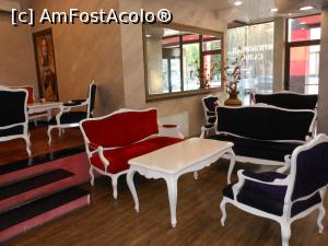 [P08] Plovdiv - Hotel Leipzig. Un lobby confortabil, elegant și frumos decorat.  » foto by iulianic
 - 
<span class="allrVoted glyphicon glyphicon-heart hidden" id="av1095555"></span>
<a class="m-l-10 hidden" id="sv1095555" onclick="voting_Foto_DelVot(,1095555,25531)" role="button">șterge vot <span class="glyphicon glyphicon-remove"></span></a>
<a id="v91095555" class=" c-red"  onclick="voting_Foto_SetVot(1095555)" role="button"><span class="glyphicon glyphicon-heart-empty"></span> <b>LIKE</b> = Votează poza</a> <img class="hidden"  id="f1095555W9" src="/imagini/loader.gif" border="0" /><span class="AjErrMes hidden" id="e1095555ErM"></span>