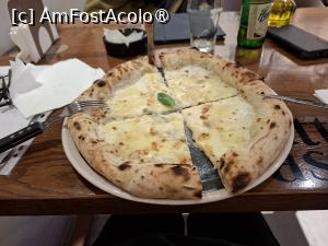 [P16] Niș, Pizzeria Tutto Passa, Pizza „4 Brânzeturi”  în stil napolitan » foto by mprofeanu
 - 
<span class="allrVoted glyphicon glyphicon-heart hidden" id="av1533308"></span>
<a class="m-l-10 hidden" id="sv1533308" onclick="voting_Foto_DelVot(,1533308,25678)" role="button">șterge vot <span class="glyphicon glyphicon-remove"></span></a>
<a id="v91533308" class=" c-red"  onclick="voting_Foto_SetVot(1533308)" role="button"><span class="glyphicon glyphicon-heart-empty"></span> <b>LIKE</b> = Votează poza</a> <img class="hidden"  id="f1533308W9" src="/imagini/loader.gif" border="0" /><span class="AjErrMes hidden" id="e1533308ErM"></span>