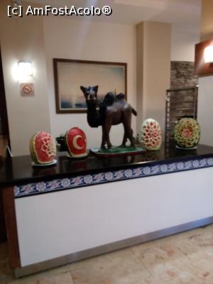 [P08] In sala de mese pepeni scultati.  » foto by heva59
 - 
<span class="allrVoted glyphicon glyphicon-heart hidden" id="av1108110"></span>
<a class="m-l-10 hidden" id="sv1108110" onclick="voting_Foto_DelVot(,1108110,25702)" role="button">șterge vot <span class="glyphicon glyphicon-remove"></span></a>
<a id="v91108110" class=" c-red"  onclick="voting_Foto_SetVot(1108110)" role="button"><span class="glyphicon glyphicon-heart-empty"></span> <b>LIKE</b> = Votează poza</a> <img class="hidden"  id="f1108110W9" src="/imagini/loader.gif" border="0" /><span class="AjErrMes hidden" id="e1108110ErM"></span>