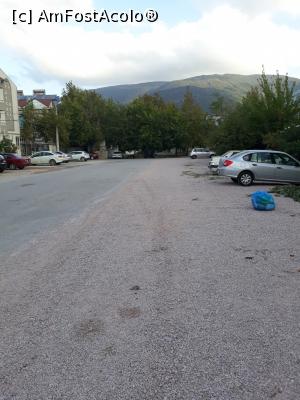 [P23] parcarea comuna cu alte hoteluri » foto by adrianbogdan
 - 
<span class="allrVoted glyphicon glyphicon-heart hidden" id="av1109846"></span>
<a class="m-l-10 hidden" id="sv1109846" onclick="voting_Foto_DelVot(,1109846,25724)" role="button">șterge vot <span class="glyphicon glyphicon-remove"></span></a>
<a id="v91109846" class=" c-red"  onclick="voting_Foto_SetVot(1109846)" role="button"><span class="glyphicon glyphicon-heart-empty"></span> <b>LIKE</b> = Votează poza</a> <img class="hidden"  id="f1109846W9" src="/imagini/loader.gif" border="0" /><span class="AjErrMes hidden" id="e1109846ErM"></span>