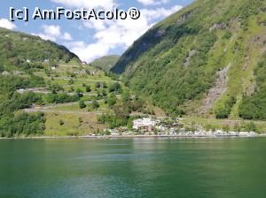 [P05] Drumul Trolilor văzut de pe fiord » foto by Marius 72
 - 
<span class="allrVoted glyphicon glyphicon-heart hidden" id="av1114339"></span>
<a class="m-l-10 hidden" id="sv1114339" onclick="voting_Foto_DelVot(,1114339,25770)" role="button">șterge vot <span class="glyphicon glyphicon-remove"></span></a>
<a id="v91114339" class=" c-red"  onclick="voting_Foto_SetVot(1114339)" role="button"><span class="glyphicon glyphicon-heart-empty"></span> <b>LIKE</b> = Votează poza</a> <img class="hidden"  id="f1114339W9" src="/imagini/loader.gif" border="0" /><span class="AjErrMes hidden" id="e1114339ErM"></span>