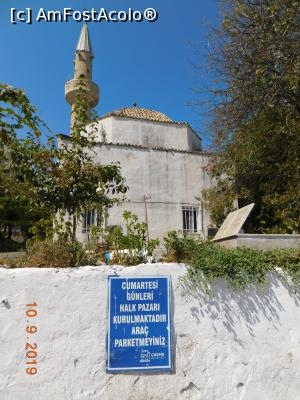 [P20] Cea de-a doua moschee din centrul vechi, Hacı Memiş Camii » foto by irinad
 - 
<span class="allrVoted glyphicon glyphicon-heart hidden" id="av1115143"></span>
<a class="m-l-10 hidden" id="sv1115143" onclick="voting_Foto_DelVot(,1115143,25781)" role="button">șterge vot <span class="glyphicon glyphicon-remove"></span></a>
<a id="v91115143" class=" c-red"  onclick="voting_Foto_SetVot(1115143)" role="button"><span class="glyphicon glyphicon-heart-empty"></span> <b>LIKE</b> = Votează poza</a> <img class="hidden"  id="f1115143W9" src="/imagini/loader.gif" border="0" /><span class="AjErrMes hidden" id="e1115143ErM"></span>