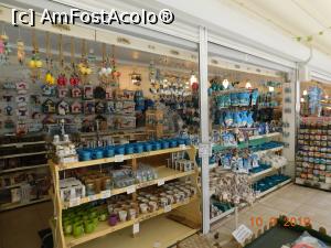 [P22] Suvenire în micul bazar din Alaçatı » foto by irinad
 - 
<span class="allrVoted glyphicon glyphicon-heart hidden" id="av1115145"></span>
<a class="m-l-10 hidden" id="sv1115145" onclick="voting_Foto_DelVot(,1115145,25781)" role="button">șterge vot <span class="glyphicon glyphicon-remove"></span></a>
<a id="v91115145" class=" c-red"  onclick="voting_Foto_SetVot(1115145)" role="button"><span class="glyphicon glyphicon-heart-empty"></span> <b>LIKE</b> = Votează poza</a> <img class="hidden"  id="f1115145W9" src="/imagini/loader.gif" border="0" /><span class="AjErrMes hidden" id="e1115145ErM"></span>