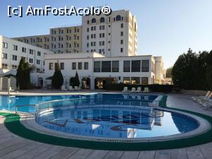 [P12] Piscina exterioară (în prim plan piscina pentru copii)  » foto by AZE
 - 
<span class="allrVoted glyphicon glyphicon-heart hidden" id="av1129577"></span>
<a class="m-l-10 hidden" id="sv1129577" onclick="voting_Foto_DelVot(,1129577,25791)" role="button">șterge vot <span class="glyphicon glyphicon-remove"></span></a>
<a id="v91129577" class=" c-red"  onclick="voting_Foto_SetVot(1129577)" role="button"><span class="glyphicon glyphicon-heart-empty"></span> <b>LIKE</b> = Votează poza</a> <img class="hidden"  id="f1129577W9" src="/imagini/loader.gif" border="0" /><span class="AjErrMes hidden" id="e1129577ErM"></span>