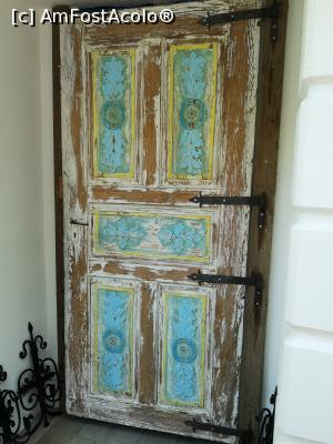 [P24] O ușă frumoasă cu rol decorativ » foto by crismis
 - 
<span class="allrVoted glyphicon glyphicon-heart hidden" id="av1116172"></span>
<a class="m-l-10 hidden" id="sv1116172" onclick="voting_Foto_DelVot(,1116172,25794)" role="button">șterge vot <span class="glyphicon glyphicon-remove"></span></a>
<a id="v91116172" class=" c-red"  onclick="voting_Foto_SetVot(1116172)" role="button"><span class="glyphicon glyphicon-heart-empty"></span> <b>LIKE</b> = Votează poza</a> <img class="hidden"  id="f1116172W9" src="/imagini/loader.gif" border="0" /><span class="AjErrMes hidden" id="e1116172ErM"></span>