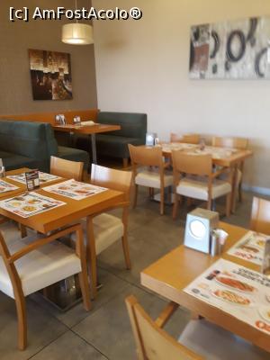 [P02] interiorul restaurantului » foto by adrianbogdan
 - 
<span class="allrVoted glyphicon glyphicon-heart hidden" id="av1130294"></span>
<a class="m-l-10 hidden" id="sv1130294" onclick="voting_Foto_DelVot(,1130294,25804)" role="button">șterge vot <span class="glyphicon glyphicon-remove"></span></a>
<a id="v91130294" class=" c-red"  onclick="voting_Foto_SetVot(1130294)" role="button"><span class="glyphicon glyphicon-heart-empty"></span> <b>LIKE</b> = Votează poza</a> <img class="hidden"  id="f1130294W9" src="/imagini/loader.gif" border="0" /><span class="AjErrMes hidden" id="e1130294ErM"></span>
