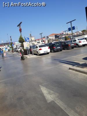 [P06] parcarea Mall Liman, full la acea ora » foto by adrianbogdan
 - 
<span class="allrVoted glyphicon glyphicon-heart hidden" id="av1130298"></span>
<a class="m-l-10 hidden" id="sv1130298" onclick="voting_Foto_DelVot(,1130298,25804)" role="button">șterge vot <span class="glyphicon glyphicon-remove"></span></a>
<a id="v91130298" class=" c-red"  onclick="voting_Foto_SetVot(1130298)" role="button"><span class="glyphicon glyphicon-heart-empty"></span> <b>LIKE</b> = Votează poza</a> <img class="hidden"  id="f1130298W9" src="/imagini/loader.gif" border="0" /><span class="AjErrMes hidden" id="e1130298ErM"></span>