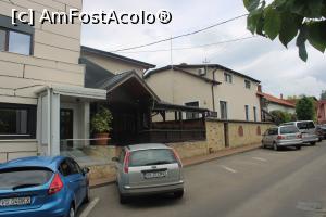 [P02] Suceava, Pensiunea Casa Bucovineană, Cele două clădiri » foto by mprofeanu
 - 
<span class="allrVoted glyphicon glyphicon-heart hidden" id="av1308872"></span>
<a class="m-l-10 hidden" id="sv1308872" onclick="voting_Foto_DelVot(,1308872,25832)" role="button">șterge vot <span class="glyphicon glyphicon-remove"></span></a>
<a id="v91308872" class=" c-red"  onclick="voting_Foto_SetVot(1308872)" role="button"><span class="glyphicon glyphicon-heart-empty"></span> <b>LIKE</b> = Votează poza</a> <img class="hidden"  id="f1308872W9" src="/imagini/loader.gif" border="0" /><span class="AjErrMes hidden" id="e1308872ErM"></span>