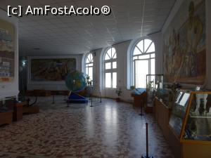 [P02] Holul central și Globul pământesc.  » foto by tata123 🔱
 - 
<span class="allrVoted glyphicon glyphicon-heart hidden" id="av1124804"></span>
<a class="m-l-10 hidden" id="sv1124804" onclick="voting_Foto_DelVot(,1124804,25897)" role="button">șterge vot <span class="glyphicon glyphicon-remove"></span></a>
<a id="v91124804" class=" c-red"  onclick="voting_Foto_SetVot(1124804)" role="button"><span class="glyphicon glyphicon-heart-empty"></span> <b>LIKE</b> = Votează poza</a> <img class="hidden"  id="f1124804W9" src="/imagini/loader.gif" border="0" /><span class="AjErrMes hidden" id="e1124804ErM"></span>