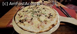 [P30] Brasserie des Tanneurs, altă tarte flambée, varianta forestière » foto by irinad
 - 
<span class="allrVoted glyphicon glyphicon-heart hidden" id="av1373515"></span>
<a class="m-l-10 hidden" id="sv1373515" onclick="voting_Foto_DelVot(,1373515,25922)" role="button">șterge vot <span class="glyphicon glyphicon-remove"></span></a>
<a id="v91373515" class=" c-red"  onclick="voting_Foto_SetVot(1373515)" role="button"><span class="glyphicon glyphicon-heart-empty"></span> <b>LIKE</b> = Votează poza</a> <img class="hidden"  id="f1373515W9" src="/imagini/loader.gif" border="0" /><span class="AjErrMes hidden" id="e1373515ErM"></span>