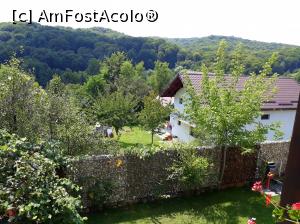 [P08] Felix Pension. De pe balcon, admiram padurea si gradinile vecinilor.  » foto by Floria
 - 
<span class="allrVoted glyphicon glyphicon-heart hidden" id="av1134948"></span>
<a class="m-l-10 hidden" id="sv1134948" onclick="voting_Foto_DelVot(,1134948,26012)" role="button">șterge vot <span class="glyphicon glyphicon-remove"></span></a>
<a id="v91134948" class=" c-red"  onclick="voting_Foto_SetVot(1134948)" role="button"><span class="glyphicon glyphicon-heart-empty"></span> <b>LIKE</b> = Votează poza</a> <img class="hidden"  id="f1134948W9" src="/imagini/loader.gif" border="0" /><span class="AjErrMes hidden" id="e1134948ErM"></span>