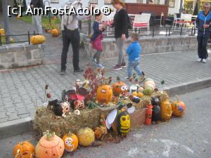 [P13] Mami, da-mi si mie niste bani ca sa cumpar doi bostani!  » foto by dorgo
 - 
<span class="allrVoted glyphicon glyphicon-heart hidden" id="av1138276"></span>
<a class="m-l-10 hidden" id="sv1138276" onclick="voting_Foto_DelVot(,1138276,26052)" role="button">șterge vot <span class="glyphicon glyphicon-remove"></span></a>
<a id="v91138276" class=" c-red"  onclick="voting_Foto_SetVot(1138276)" role="button"><span class="glyphicon glyphicon-heart-empty"></span> <b>LIKE</b> = Votează poza</a> <img class="hidden"  id="f1138276W9" src="/imagini/loader.gif" border="0" /><span class="AjErrMes hidden" id="e1138276ErM"></span>