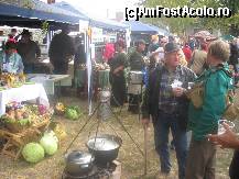 [P38] Festivalul e-un prilej de-a se intalni preietenii la un pahar de vorba » foto by dorgo
 - 
<span class="allrVoted glyphicon glyphicon-heart hidden" id="av112622"></span>
<a class="m-l-10 hidden" id="sv112622" onclick="voting_Foto_DelVot(,112622,26075)" role="button">șterge vot <span class="glyphicon glyphicon-remove"></span></a>
<a id="v9112622" class=" c-red"  onclick="voting_Foto_SetVot(112622)" role="button"><span class="glyphicon glyphicon-heart-empty"></span> <b>LIKE</b> = Votează poza</a> <img class="hidden"  id="f112622W9" src="/imagini/loader.gif" border="0" /><span class="AjErrMes hidden" id="e112622ErM"></span>