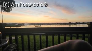 [P30] apus de soare pe Zambezi » foto by robert
 - 
<span class="allrVoted glyphicon glyphicon-heart hidden" id="av1513884"></span>
<a class="m-l-10 hidden" id="sv1513884" onclick="voting_Foto_DelVot(,1513884,26101)" role="button">șterge vot <span class="glyphicon glyphicon-remove"></span></a>
<a id="v91513884" class=" c-red"  onclick="voting_Foto_SetVot(1513884)" role="button"><span class="glyphicon glyphicon-heart-empty"></span> <b>LIKE</b> = Votează poza</a> <img class="hidden"  id="f1513884W9" src="/imagini/loader.gif" border="0" /><span class="AjErrMes hidden" id="e1513884ErM"></span>