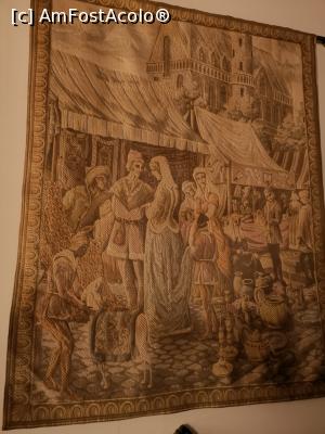 [P11] O tapiserie înfățișând celebra scenă dintre Cristofor Columb și Regina Isabela » foto by crismis
 - 
<span class="allrVoted glyphicon glyphicon-heart hidden" id="av1147269"></span>
<a class="m-l-10 hidden" id="sv1147269" onclick="voting_Foto_DelVot(,1147269,26169)" role="button">șterge vot <span class="glyphicon glyphicon-remove"></span></a>
<a id="v91147269" class=" c-red"  onclick="voting_Foto_SetVot(1147269)" role="button"><span class="glyphicon glyphicon-heart-empty"></span> <b>LIKE</b> = Votează poza</a> <img class="hidden"  id="f1147269W9" src="/imagini/loader.gif" border="0" /><span class="AjErrMes hidden" id="e1147269ErM"></span>