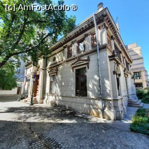 [P02] București, Muzeul Theodor Aman văzut din Curte » foto by mprofeanu
 - 
<span class="allrVoted glyphicon glyphicon-heart hidden" id="av1431095"></span>
<a class="m-l-10 hidden" id="sv1431095" onclick="voting_Foto_DelVot(,1431095,26186)" role="button">șterge vot <span class="glyphicon glyphicon-remove"></span></a>
<a id="v91431095" class=" c-red"  onclick="voting_Foto_SetVot(1431095)" role="button"><span class="glyphicon glyphicon-heart-empty"></span> <b>LIKE</b> = Votează poza</a> <img class="hidden"  id="f1431095W9" src="/imagini/loader.gif" border="0" /><span class="AjErrMes hidden" id="e1431095ErM"></span>