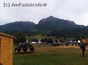 [P13] Zona de festival. In stanga erau casutele de lemn unde puteai alimenta cardul de spre care v-am povestit.  » foto by nightwish
 - 
<span class="allrVoted glyphicon glyphicon-heart hidden" id="av1154667"></span>
<a class="m-l-10 hidden" id="sv1154667" onclick="voting_Foto_DelVot(,1154667,26250)" role="button">șterge vot <span class="glyphicon glyphicon-remove"></span></a>
<a id="v91154667" class=" c-red"  onclick="voting_Foto_SetVot(1154667)" role="button"><span class="glyphicon glyphicon-heart-empty"></span> <b>LIKE</b> = Votează poza</a> <img class="hidden"  id="f1154667W9" src="/imagini/loader.gif" border="0" /><span class="AjErrMes hidden" id="e1154667ErM"></span>