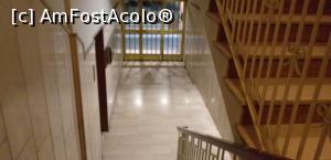 [P23] După ce am intrat în bloc, în interior, urcăm la primul etaj, spre B&B Caruso » foto by irinad
 - 
<span class="allrVoted glyphicon glyphicon-heart hidden" id="av1157740"></span>
<a class="m-l-10 hidden" id="sv1157740" onclick="voting_Foto_DelVot(,1157740,26273)" role="button">șterge vot <span class="glyphicon glyphicon-remove"></span></a>
<a id="v91157740" class=" c-red"  onclick="voting_Foto_SetVot(1157740)" role="button"><span class="glyphicon glyphicon-heart-empty"></span> <b>LIKE</b> = Votează poza</a> <img class="hidden"  id="f1157740W9" src="/imagini/loader.gif" border="0" /><span class="AjErrMes hidden" id="e1157740ErM"></span>