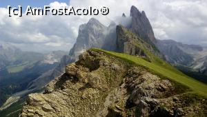 [P01] Val Gardena - Seceda, unul din cele mai frumoase vârfuri din Dolomiți » foto by doina_c24
 - 
<span class="allrVoted glyphicon glyphicon-heart hidden" id="av1158479"></span>
<a class="m-l-10 hidden" id="sv1158479" onclick="voting_Foto_DelVot(,1158479,26281)" role="button">șterge vot <span class="glyphicon glyphicon-remove"></span></a>
<a id="v91158479" class=" c-red"  onclick="voting_Foto_SetVot(1158479)" role="button"><span class="glyphicon glyphicon-heart-empty"></span> <b>LIKE</b> = Votează poza</a> <img class="hidden"  id="f1158479W9" src="/imagini/loader.gif" border="0" /><span class="AjErrMes hidden" id="e1158479ErM"></span>
