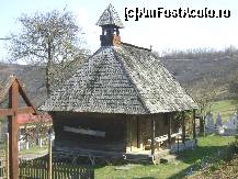 [P04] Manastirea Sanmartinu de Campie, Raciu, Mures - Biserica Sf. Arhangheli Mihail si Gavril » foto by biancuta
 - 
<span class="allrVoted glyphicon glyphicon-heart hidden" id="av193005"></span>
<a class="m-l-10 hidden" id="sv193005" onclick="voting_Foto_DelVot(,193005,26285)" role="button">șterge vot <span class="glyphicon glyphicon-remove"></span></a>
<a id="v9193005" class=" c-red"  onclick="voting_Foto_SetVot(193005)" role="button"><span class="glyphicon glyphicon-heart-empty"></span> <b>LIKE</b> = Votează poza</a> <img class="hidden"  id="f193005W9" src="/imagini/loader.gif" border="0" /><span class="AjErrMes hidden" id="e193005ErM"></span>