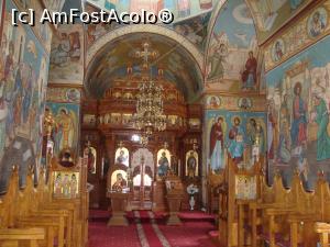 [P13] Mănăstirea Izvorul Mureșului - fotografie din biserica mare a lăcașului de cult.  » foto by Floryn81
 - 
<span class="allrVoted glyphicon glyphicon-heart hidden" id="av783757"></span>
<a class="m-l-10 hidden" id="sv783757" onclick="voting_Foto_DelVot(,783757,26306)" role="button">șterge vot <span class="glyphicon glyphicon-remove"></span></a>
<a id="v9783757" class=" c-red"  onclick="voting_Foto_SetVot(783757)" role="button"><span class="glyphicon glyphicon-heart-empty"></span> <b>LIKE</b> = Votează poza</a> <img class="hidden"  id="f783757W9" src="/imagini/loader.gif" border="0" /><span class="AjErrMes hidden" id="e783757ErM"></span>