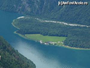 [P11] la picioarele nostre lacul de un verde-smarald inconjurat de crestele muntilor » foto by osna
 - 
<span class="allrVoted glyphicon glyphicon-heart hidden" id="av553459"></span>
<a class="m-l-10 hidden" id="sv553459" onclick="voting_Foto_DelVot(,553459,26314)" role="button">șterge vot <span class="glyphicon glyphicon-remove"></span></a>
<a id="v9553459" class=" c-red"  onclick="voting_Foto_SetVot(553459)" role="button"><span class="glyphicon glyphicon-heart-empty"></span> <b>LIKE</b> = Votează poza</a> <img class="hidden"  id="f553459W9" src="/imagini/loader.gif" border="0" /><span class="AjErrMes hidden" id="e553459ErM"></span>