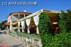 [P04] Terasa restaurantului și pensiunea Blanca » foto by Costi
 - 
<span class="allrVoted glyphicon glyphicon-heart hidden" id="av1166335"></span>
<a class="m-l-10 hidden" id="sv1166335" onclick="voting_Foto_DelVot(,1166335,26339)" role="button">șterge vot <span class="glyphicon glyphicon-remove"></span></a>
<a id="v91166335" class=" c-red"  onclick="voting_Foto_SetVot(1166335)" role="button"><span class="glyphicon glyphicon-heart-empty"></span> <b>LIKE</b> = Votează poza</a> <img class="hidden"  id="f1166335W9" src="/imagini/loader.gif" border="0" /><span class="AjErrMes hidden" id="e1166335ErM"></span>