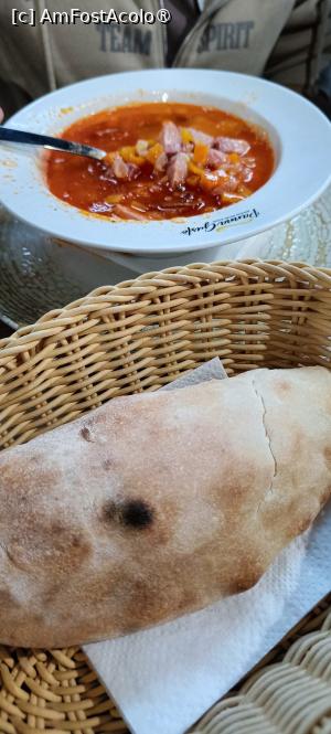 [P10] Ciorba de fasole cu ciolan - foarte bună. » foto by tata123 🔱
 - 
<span class="allrVoted glyphicon glyphicon-heart hidden" id="av1500353"></span>
<a class="m-l-10 hidden" id="sv1500353" onclick="voting_Foto_DelVot(,1500353,26507)" role="button">șterge vot <span class="glyphicon glyphicon-remove"></span></a>
<a id="v91500353" class=" c-red"  onclick="voting_Foto_SetVot(1500353)" role="button"><span class="glyphicon glyphicon-heart-empty"></span> <b>LIKE</b> = Votează poza</a> <img class="hidden"  id="f1500353W9" src="/imagini/loader.gif" border="0" /><span class="AjErrMes hidden" id="e1500353ErM"></span>