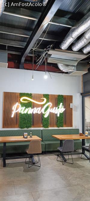 [P04] Interior restuarant-pizzerie. » foto by tata123 🔱
 - 
<span class="allrVoted glyphicon glyphicon-heart hidden" id="av1500347"></span>
<a class="m-l-10 hidden" id="sv1500347" onclick="voting_Foto_DelVot(,1500347,26507)" role="button">șterge vot <span class="glyphicon glyphicon-remove"></span></a>
<a id="v91500347" class=" c-red"  onclick="voting_Foto_SetVot(1500347)" role="button"><span class="glyphicon glyphicon-heart-empty"></span> <b>LIKE</b> = Votează poza</a> <img class="hidden"  id="f1500347W9" src="/imagini/loader.gif" border="0" /><span class="AjErrMes hidden" id="e1500347ErM"></span>