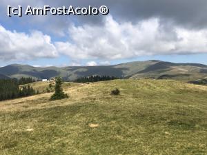 [P09] Vf. Ursu estea l doilea ca inaltime din acest masiv » foto by Dan&Ema
 - 
<span class="allrVoted glyphicon glyphicon-heart hidden" id="av1184103"></span>
<a class="m-l-10 hidden" id="sv1184103" onclick="voting_Foto_DelVot(,1184103,26514)" role="button">șterge vot <span class="glyphicon glyphicon-remove"></span></a>
<a id="v91184103" class=" c-red"  onclick="voting_Foto_SetVot(1184103)" role="button"><span class="glyphicon glyphicon-heart-empty"></span> <b>LIKE</b> = Votează poza</a> <img class="hidden"  id="f1184103W9" src="/imagini/loader.gif" border="0" /><span class="AjErrMes hidden" id="e1184103ErM"></span>
