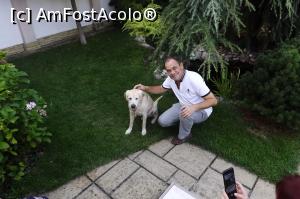 [P03] Cu labradorul gazdei » foto by micos
 - 
<span class="allrVoted glyphicon glyphicon-heart hidden" id="av1189915"></span>
<a class="m-l-10 hidden" id="sv1189915" onclick="voting_Foto_DelVot(,1189915,26567)" role="button">șterge vot <span class="glyphicon glyphicon-remove"></span></a>
<a id="v91189915" class=" c-red"  onclick="voting_Foto_SetVot(1189915)" role="button"><span class="glyphicon glyphicon-heart-empty"></span> <b>LIKE</b> = Votează poza</a> <img class="hidden"  id="f1189915W9" src="/imagini/loader.gif" border="0" /><span class="AjErrMes hidden" id="e1189915ErM"></span>