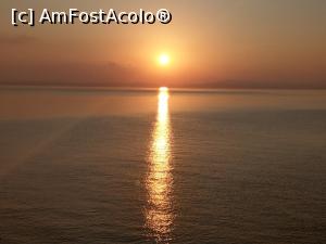 [P15] Ultimul apus de soare la Erytha. » foto by maryka
 - 
<span class="allrVoted glyphicon glyphicon-heart hidden" id="av1190619"></span>
<a class="m-l-10 hidden" id="sv1190619" onclick="voting_Foto_DelVot(,1190619,26577)" role="button">șterge vot <span class="glyphicon glyphicon-remove"></span></a>
<a id="v91190619" class=" c-red"  onclick="voting_Foto_SetVot(1190619)" role="button"><span class="glyphicon glyphicon-heart-empty"></span> <b>LIKE</b> = Votează poza</a> <img class="hidden"  id="f1190619W9" src="/imagini/loader.gif" border="0" /><span class="AjErrMes hidden" id="e1190619ErM"></span>