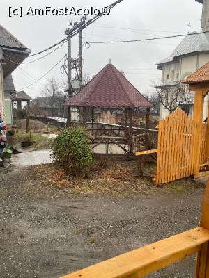 [P02] In curte la tanti Maria » foto by Trank
 - 
<span class="allrVoted glyphicon glyphicon-heart hidden" id="av1234524"></span>
<a class="m-l-10 hidden" id="sv1234524" onclick="voting_Foto_DelVot(,1234524,26608)" role="button">șterge vot <span class="glyphicon glyphicon-remove"></span></a>
<a id="v91234524" class=" c-red"  onclick="voting_Foto_SetVot(1234524)" role="button"><span class="glyphicon glyphicon-heart-empty"></span> <b>LIKE</b> = Votează poza</a> <img class="hidden"  id="f1234524W9" src="/imagini/loader.gif" border="0" /><span class="AjErrMes hidden" id="e1234524ErM"></span>