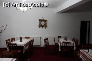 [P27] Pensiunea La Casa Boierului, Cătunele, Gorj, Sala de mese... » foto by mprofeanu
 - 
<span class="allrVoted glyphicon glyphicon-heart hidden" id="av1195492"></span>
<a class="m-l-10 hidden" id="sv1195492" onclick="voting_Foto_DelVot(,1195492,26610)" role="button">șterge vot <span class="glyphicon glyphicon-remove"></span></a>
<a id="v91195492" class=" c-red"  onclick="voting_Foto_SetVot(1195492)" role="button"><span class="glyphicon glyphicon-heart-empty"></span> <b>LIKE</b> = Votează poza</a> <img class="hidden"  id="f1195492W9" src="/imagini/loader.gif" border="0" /><span class="AjErrMes hidden" id="e1195492ErM"></span>
