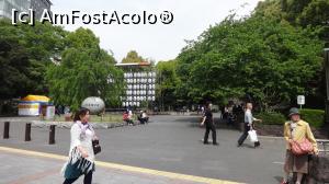 [P04] intrarea in parcul Ueno » foto by grecudoina
 - 
<span class="allrVoted glyphicon glyphicon-heart hidden" id="av1199823"></span>
<a class="m-l-10 hidden" id="sv1199823" onclick="voting_Foto_DelVot(,1199823,26633)" role="button">șterge vot <span class="glyphicon glyphicon-remove"></span></a>
<a id="v91199823" class=" c-red"  onclick="voting_Foto_SetVot(1199823)" role="button"><span class="glyphicon glyphicon-heart-empty"></span> <b>LIKE</b> = Votează poza</a> <img class="hidden"  id="f1199823W9" src="/imagini/loader.gif" border="0" /><span class="AjErrMes hidden" id="e1199823ErM"></span>