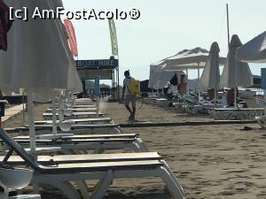 [P63] Barut Fethiye - un hotel aproape perfect - tipul care dezinfecta şezlongurile » foto by nicole33
 - 
<span class="allrVoted glyphicon glyphicon-heart hidden" id="av1201029"></span>
<a class="m-l-10 hidden" id="sv1201029" onclick="voting_Foto_DelVot(,1201029,26639)" role="button">șterge vot <span class="glyphicon glyphicon-remove"></span></a>
<a id="v91201029" class=" c-red"  onclick="voting_Foto_SetVot(1201029)" role="button"><span class="glyphicon glyphicon-heart-empty"></span> <b>LIKE</b> = Votează poza</a> <img class="hidden"  id="f1201029W9" src="/imagini/loader.gif" border="0" /><span class="AjErrMes hidden" id="e1201029ErM"></span>