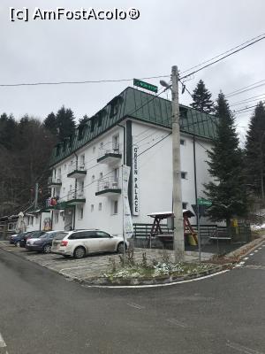 [P02] Green Palace Hotel, Sinaia » foto by krisstinna
 - 
<span class="allrVoted glyphicon glyphicon-heart hidden" id="av1209194"></span>
<a class="m-l-10 hidden" id="sv1209194" onclick="voting_Foto_DelVot(,1209194,26687)" role="button">șterge vot <span class="glyphicon glyphicon-remove"></span></a>
<a id="v91209194" class=" c-red"  onclick="voting_Foto_SetVot(1209194)" role="button"><span class="glyphicon glyphicon-heart-empty"></span> <b>LIKE</b> = Votează poza</a> <img class="hidden"  id="f1209194W9" src="/imagini/loader.gif" border="0" /><span class="AjErrMes hidden" id="e1209194ErM"></span>