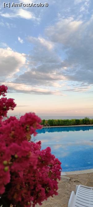 [P22] O piscină în complex. » foto by tata123 🔱
 - 
<span class="allrVoted glyphicon glyphicon-heart hidden" id="av1496872"></span>
<a class="m-l-10 hidden" id="sv1496872" onclick="voting_Foto_DelVot(,1496872,26696)" role="button">șterge vot <span class="glyphicon glyphicon-remove"></span></a>
<a id="v91496872" class=" c-red"  onclick="voting_Foto_SetVot(1496872)" role="button"><span class="glyphicon glyphicon-heart-empty"></span> <b>LIKE</b> = Votează poza</a> <img class="hidden"  id="f1496872W9" src="/imagini/loader.gif" border="0" /><span class="AjErrMes hidden" id="e1496872ErM"></span>