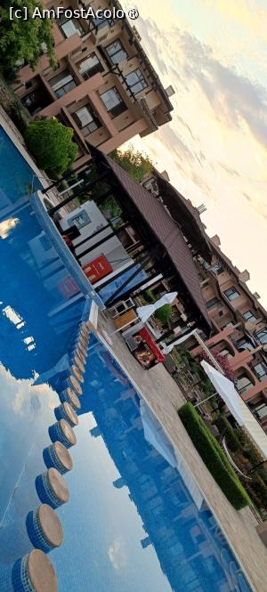 [P23] Barul de la piscina principală. » foto by tata123 🔱
 - 
<span class="allrVoted glyphicon glyphicon-heart hidden" id="av1496873"></span>
<a class="m-l-10 hidden" id="sv1496873" onclick="voting_Foto_DelVot(,1496873,26696)" role="button">șterge vot <span class="glyphicon glyphicon-remove"></span></a>
<a id="v91496873" class=" c-red"  onclick="voting_Foto_SetVot(1496873)" role="button"><span class="glyphicon glyphicon-heart-empty"></span> <b>LIKE</b> = Votează poza</a> <img class="hidden"  id="f1496873W9" src="/imagini/loader.gif" border="0" /><span class="AjErrMes hidden" id="e1496873ErM"></span>