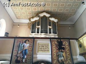 [P20] Vedere spre orgă (nu &icirc;nțeleg exact ce reprezintă posterele cu tinerii) » foto by AZE
 - 
<span class="allrVoted glyphicon glyphicon-heart hidden" id="av1212431"></span>
<a class="m-l-10 hidden" id="sv1212431" onclick="voting_Foto_DelVot(,1212431,26703)" role="button">șterge vot <span class="glyphicon glyphicon-remove"></span></a>
<a id="v91212431" class=" c-red"  onclick="voting_Foto_SetVot(1212431)" role="button"><span class="glyphicon glyphicon-heart-empty"></span> <b>LIKE</b> = Votează poza</a> <img class="hidden"  id="f1212431W9" src="/imagini/loader.gif" border="0" /><span class="AjErrMes hidden" id="e1212431ErM"></span>