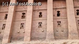 [P28] biserica la Lalibela » foto by robert
 - 
<span class="allrVoted glyphicon glyphicon-heart hidden" id="av1221203"></span>
<a class="m-l-10 hidden" id="sv1221203" onclick="voting_Foto_DelVot(,1221203,26770)" role="button">șterge vot <span class="glyphicon glyphicon-remove"></span></a>
<a id="v91221203" class=" c-red"  onclick="voting_Foto_SetVot(1221203)" role="button"><span class="glyphicon glyphicon-heart-empty"></span> <b>LIKE</b> = Votează poza</a> <img class="hidden"  id="f1221203W9" src="/imagini/loader.gif" border="0" /><span class="AjErrMes hidden" id="e1221203ErM"></span>