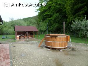 [P03] Grătarul și ciubărul cu apă fierbinte. » foto by Safta Radu
 - 
<span class="allrVoted glyphicon glyphicon-heart hidden" id="av1226100"></span>
<a class="m-l-10 hidden" id="sv1226100" onclick="voting_Foto_DelVot(,1226100,26818)" role="button">șterge vot <span class="glyphicon glyphicon-remove"></span></a>
<a id="v91226100" class=" c-red"  onclick="voting_Foto_SetVot(1226100)" role="button"><span class="glyphicon glyphicon-heart-empty"></span> <b>LIKE</b> = Votează poza</a> <img class="hidden"  id="f1226100W9" src="/imagini/loader.gif" border="0" /><span class="AjErrMes hidden" id="e1226100ErM"></span>