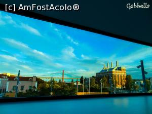 [P01] Podul 25 aprilie de pe fereastra muzeului (o imagine superbă) si nu, nu e tablou, e real!  » foto by GabrielaG
 - 
<span class="allrVoted glyphicon glyphicon-heart hidden" id="av843894"></span>
<a class="m-l-10 hidden" id="sv843894" onclick="voting_Foto_DelVot(,843894,26822)" role="button">șterge vot <span class="glyphicon glyphicon-remove"></span></a>
<a id="v9843894" class=" c-red"  onclick="voting_Foto_SetVot(843894)" role="button"><span class="glyphicon glyphicon-heart-empty"></span> <b>LIKE</b> = Votează poza</a> <img class="hidden"  id="f843894W9" src="/imagini/loader.gif" border="0" /><span class="AjErrMes hidden" id="e843894ErM"></span>