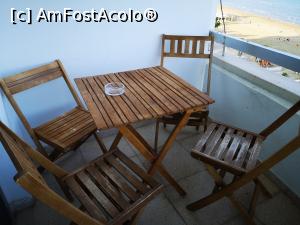 [P16] Masa de pe balcon » foto by crismis
 - 
<span class="allrVoted glyphicon glyphicon-heart hidden" id="av1228892"></span>
<a class="m-l-10 hidden" id="sv1228892" onclick="voting_Foto_DelVot(,1228892,26851)" role="button">șterge vot <span class="glyphicon glyphicon-remove"></span></a>
<a id="v91228892" class=" c-red"  onclick="voting_Foto_SetVot(1228892)" role="button"><span class="glyphicon glyphicon-heart-empty"></span> <b>LIKE</b> = Votează poza</a> <img class="hidden"  id="f1228892W9" src="/imagini/loader.gif" border="0" /><span class="AjErrMes hidden" id="e1228892ErM"></span>