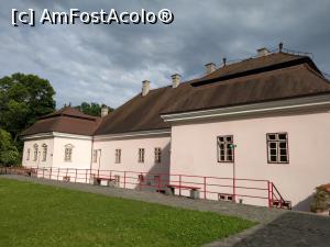 [P03] Castelul B&eacute;thlen-Magna Curia, vedere din curtea din spate, de la Lapidariu. » foto by maryka
 - 
<span class="allrVoted glyphicon glyphicon-heart hidden" id="av1229976"></span>
<a class="m-l-10 hidden" id="sv1229976" onclick="voting_Foto_DelVot(,1229976,26859)" role="button">șterge vot <span class="glyphicon glyphicon-remove"></span></a>
<a id="v91229976" class=" c-red"  onclick="voting_Foto_SetVot(1229976)" role="button"><span class="glyphicon glyphicon-heart-empty"></span> <b>LIKE</b> = Votează poza</a> <img class="hidden"  id="f1229976W9" src="/imagini/loader.gif" border="0" /><span class="AjErrMes hidden" id="e1229976ErM"></span>