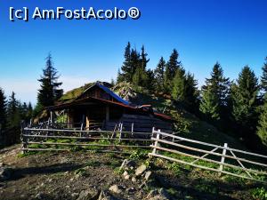 [P18] Stâna pe Muntele lui Șerban » foto by cata2106
 - 
<span class="allrVoted glyphicon glyphicon-heart hidden" id="av1260985"></span>
<a class="m-l-10 hidden" id="sv1260985" onclick="voting_Foto_DelVot(,1260985,27136)" role="button">șterge vot <span class="glyphicon glyphicon-remove"></span></a>
<a id="v91260985" class=" c-red"  onclick="voting_Foto_SetVot(1260985)" role="button"><span class="glyphicon glyphicon-heart-empty"></span> <b>LIKE</b> = Votează poza</a> <img class="hidden"  id="f1260985W9" src="/imagini/loader.gif" border="0" /><span class="AjErrMes hidden" id="e1260985ErM"></span>