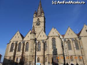 [P01] Biserica Evanghelică (Luterană) și statuia lui Georg Daniel Teutsch » foto by Rodel
 - 
<span class="allrVoted glyphicon glyphicon-heart hidden" id="av593736"></span>
<a class="m-l-10 hidden" id="sv593736" onclick="voting_Foto_DelVot(,593736,27170)" role="button">șterge vot <span class="glyphicon glyphicon-remove"></span></a>
<a id="v9593736" class=" c-red"  onclick="voting_Foto_SetVot(593736)" role="button"><span class="glyphicon glyphicon-heart-empty"></span> <b>LIKE</b> = Votează poza</a> <img class="hidden"  id="f593736W9" src="/imagini/loader.gif" border="0" /><span class="AjErrMes hidden" id="e593736ErM"></span>